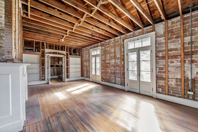 325 Crescent Boulevard, Houma, LA 70360