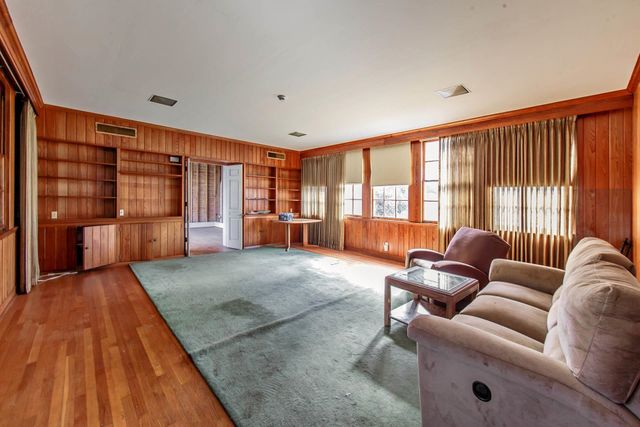 325 Crescent Boulevard, Houma, LA 70360