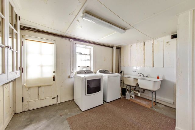 325 Crescent Boulevard, Houma, LA 70360