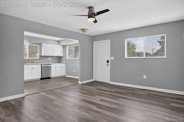 7504 Lozier Avenue, Warren, MI 48091