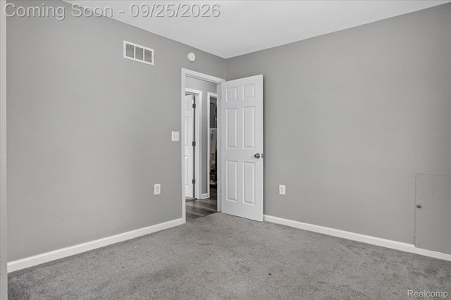 7504 Lozier Avenue, Warren, MI 48091