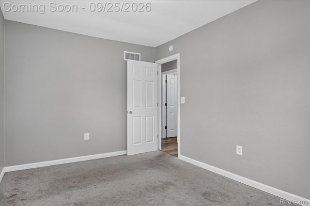 7504 Lozier Avenue, Warren, MI 48091