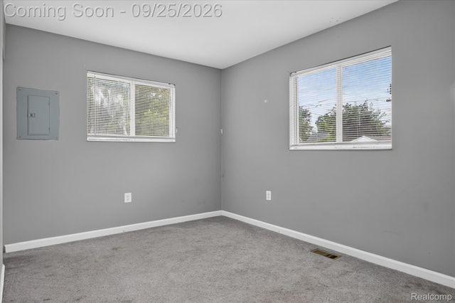 7504 Lozier Avenue, Warren, MI 48091