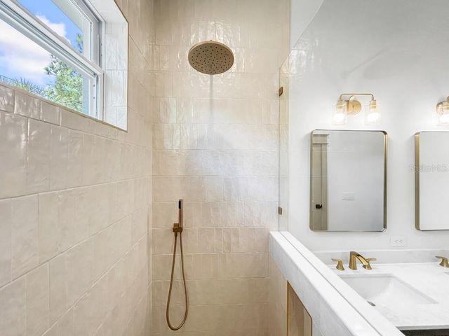 1601 GRAY STREET S, Gulfport, FL 33707