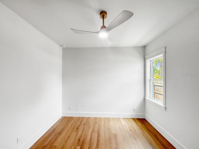 1601 GRAY STREET S, Gulfport, FL 33707