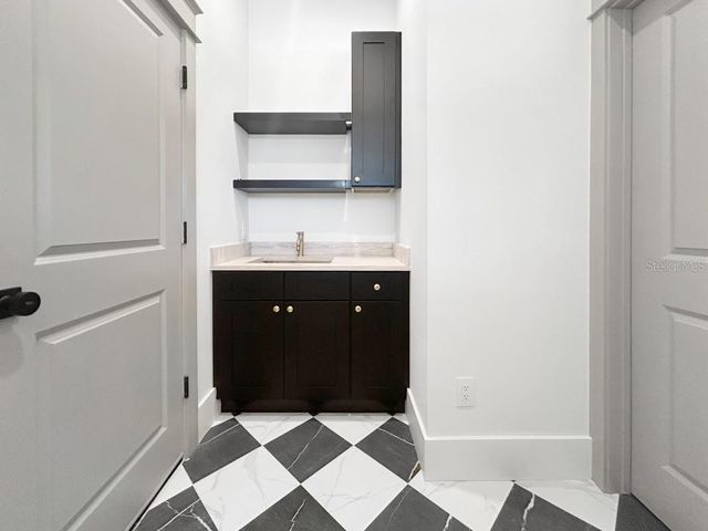 1601 GRAY STREET S, Gulfport, FL 33707