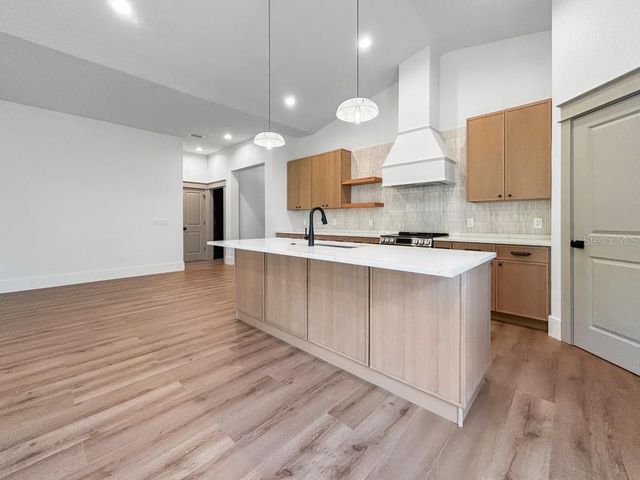 1601 GRAY STREET S, Gulfport, FL 33707