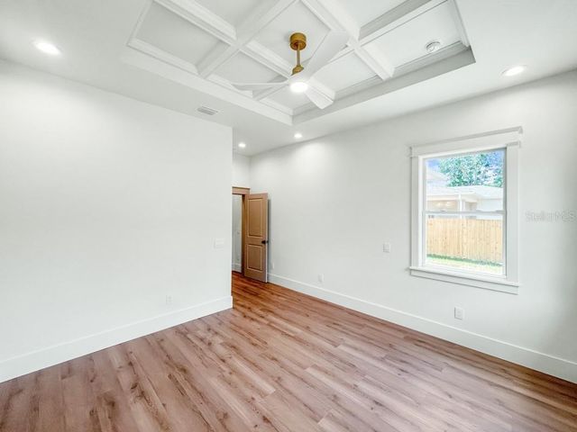 1601 GRAY STREET S, Gulfport, FL 33707