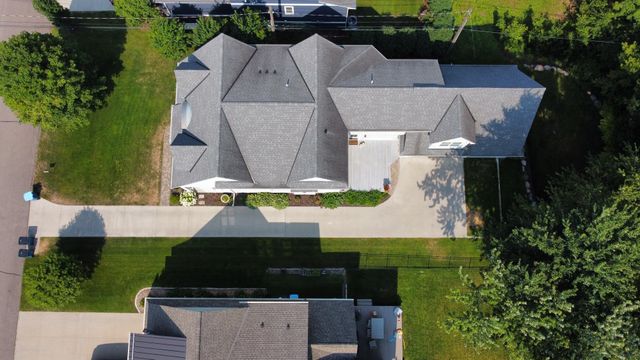 619 Gardner Street, Wayzata, MN 55391
