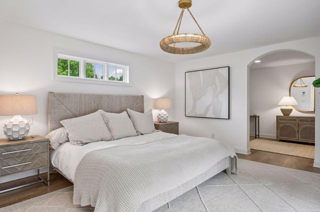 619 Gardner Street, Wayzata, MN 55391