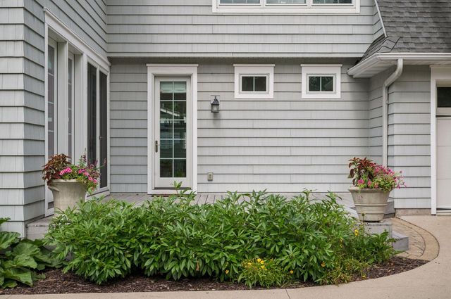 619 Gardner Street, Wayzata, MN 55391