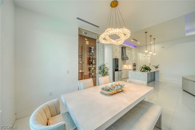 537 NW 18th PL, Cape Coral, FL 33993