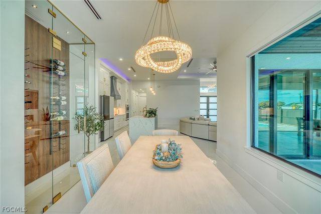 537 NW 18th PL, Cape Coral, FL 33993