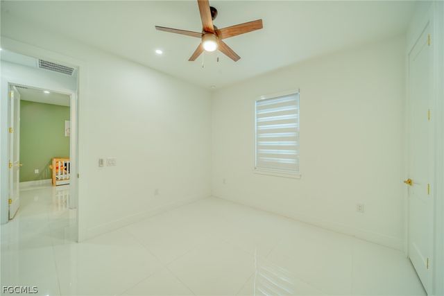 537 NW 18th PL, Cape Coral, FL 33993