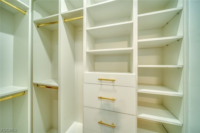 537 NW 18th PL, Cape Coral, FL 33993