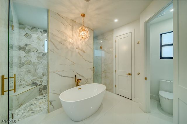 537 NW 18th PL, Cape Coral, FL 33993