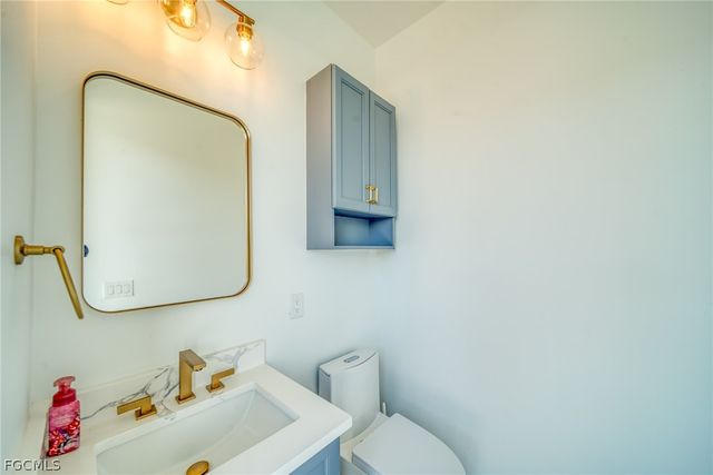 537 NW 18th PL, Cape Coral, FL 33993