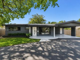 400 NW 30th Court, Wilton Manors, FL 33311