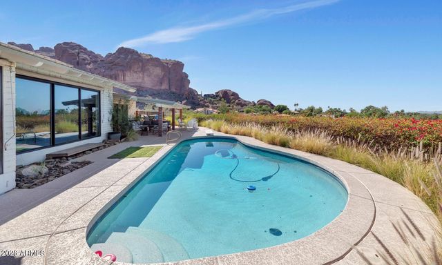 5526 N CAMELBACK CANYON Drive, Phoenix, AZ 85018