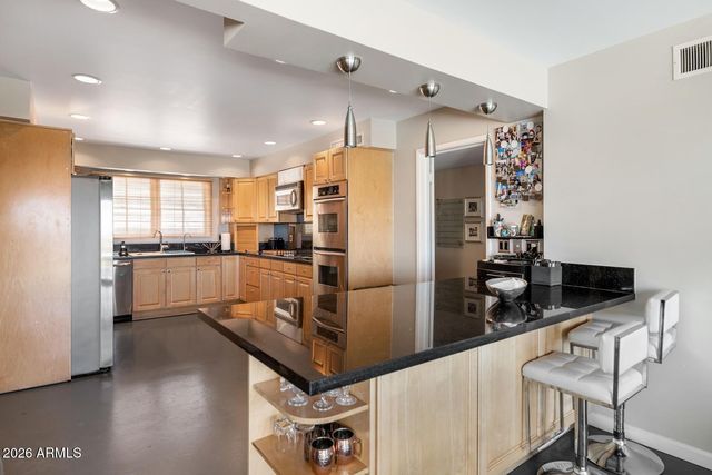 5526 N CAMELBACK CANYON Drive, Phoenix, AZ 85018