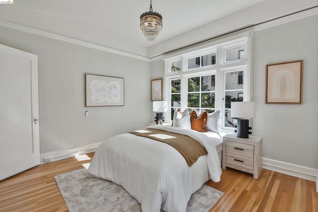 200 Lakeside Dr 401, Oakland, CA 94612