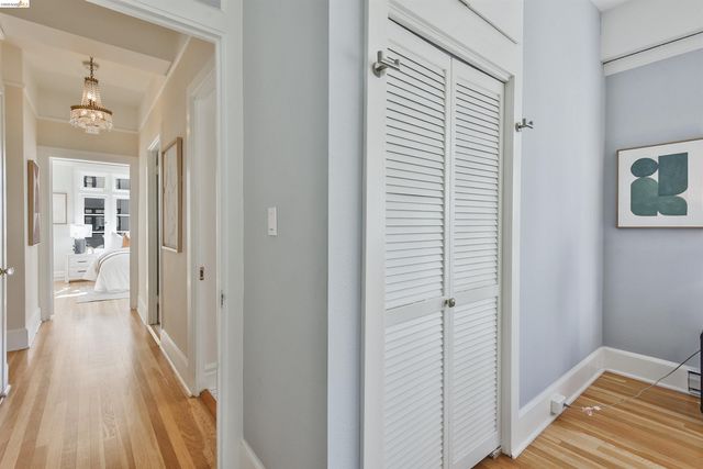 200 Lakeside Dr 401, Oakland, CA 94612