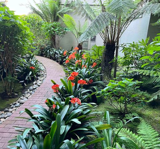 200 Lakeside Dr 401, Oakland, CA 94612