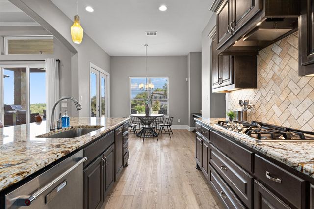 104 Highland Spring LN, Georgetown, TX 78633
