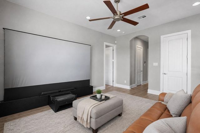 104 Highland Spring LN, Georgetown, TX 78633