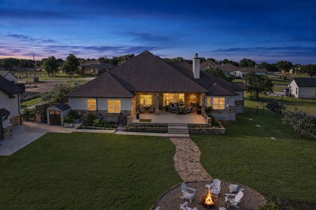 104 Highland Spring LN, Georgetown, TX 78633