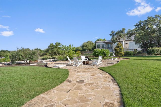 104 Highland Spring LN, Georgetown, TX 78633