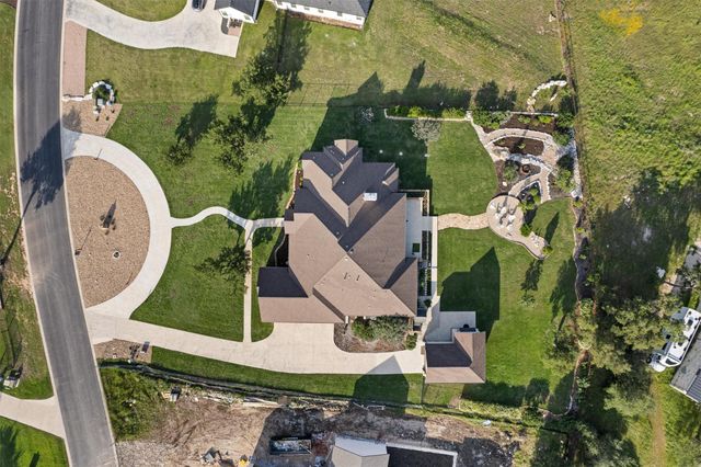 104 Highland Spring LN, Georgetown, TX 78633
