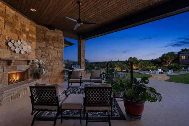 104 Highland Spring LN, Georgetown, TX 78633
