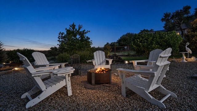 104 Highland Spring LN, Georgetown, TX 78633