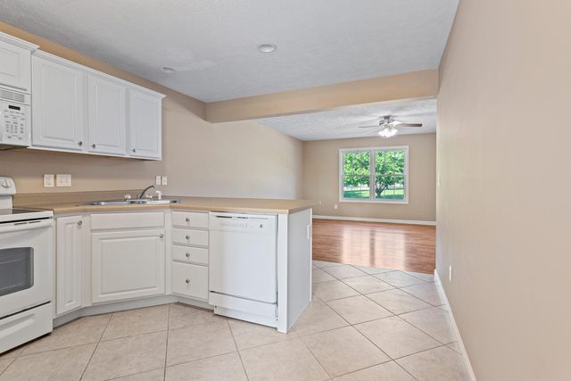 1610 Belclare Road, Normal, IL 61761