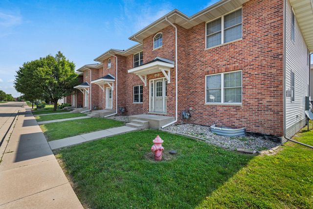 1610 Belclare Road, Normal, IL 61761