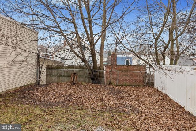 630 E MARSHALL ST, Norristown, PA 19401