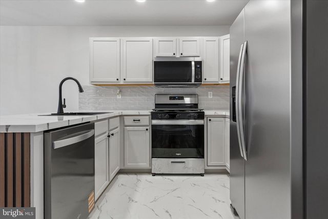 630 E MARSHALL ST, Norristown, PA 19401