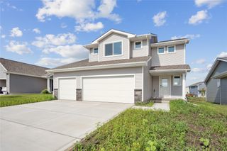 1214 NW Driftwood Drive, Ankeny, IA 50023