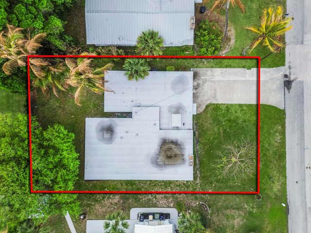 1919 Mimosa Avenue, Fort Pierce, FL 34949