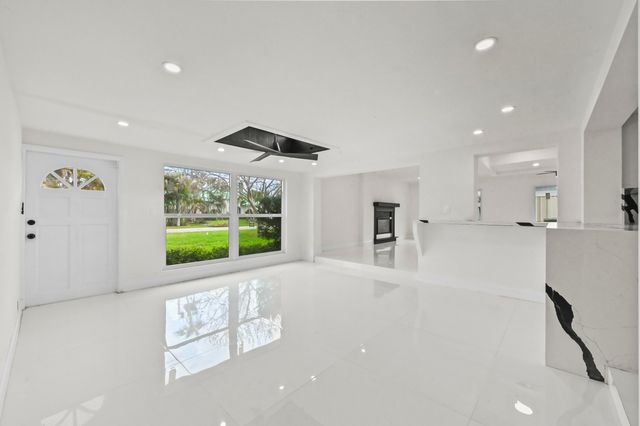 1919 Mimosa Avenue, Fort Pierce, FL 34949