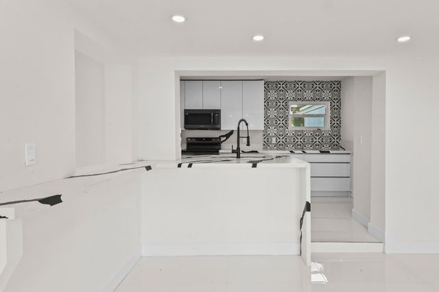 1919 Mimosa Avenue, Fort Pierce, FL 34949