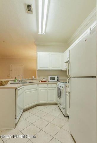 13810 SUTTON PARK Drive, 1228, Jacksonville, FL 32224