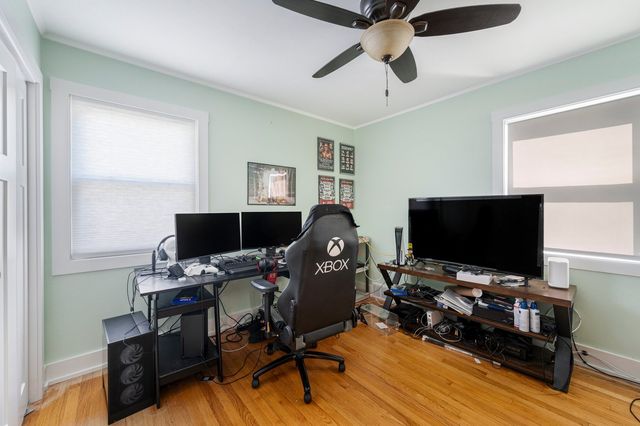831 S Wisconsin Avenue, Villa Park, IL 60181