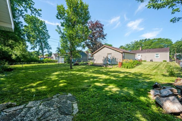 831 S Wisconsin Avenue, Villa Park, IL 60181