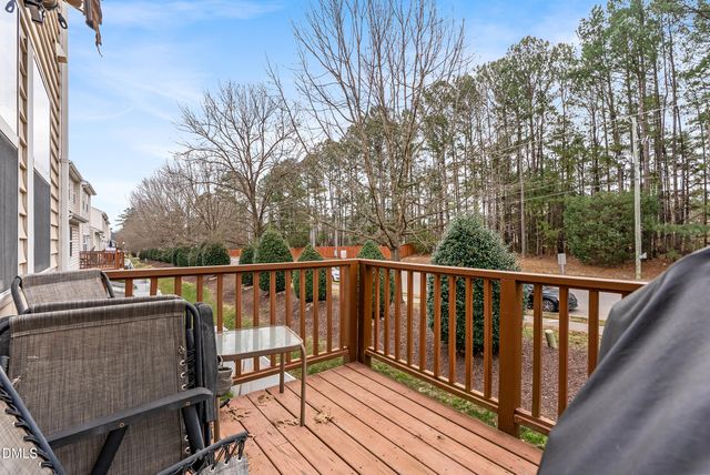 8840 Thornton Town Place, Raleigh, NC 27616