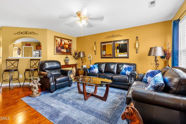 8840 Thornton Town Place, Raleigh, NC 27616