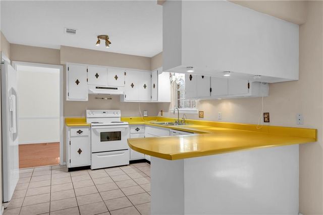 11804 Ormond Road, Moss Point, MS 39562