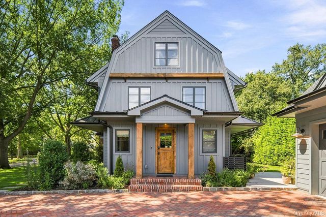 55 Washington Avenue, Garden City, NY 11530