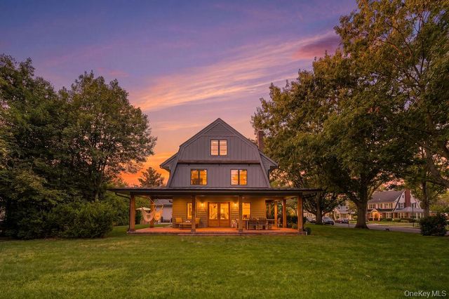 55 Washington Avenue, Garden City, NY 11530